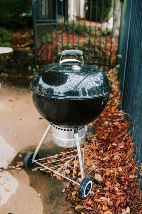 Cozy 3-Bed Athens Getaway, Right Near Uga! Apartment Luaran gambar
