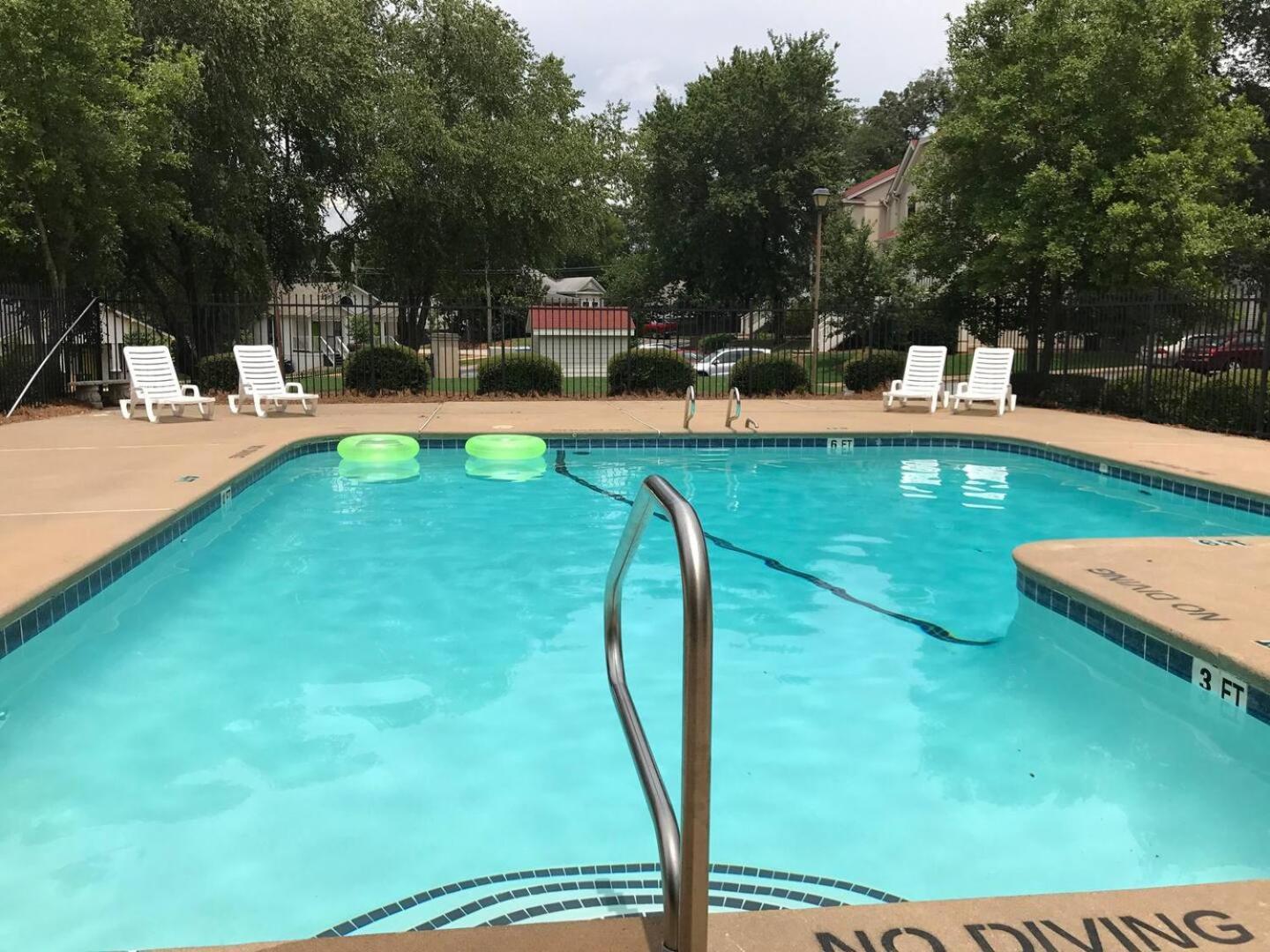 Cozy 3-Bed Athens Getaway, Right Near Uga! Apartment Luaran gambar
