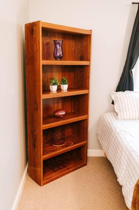 Cozy 3-Bed Athens Getaway, Right Near Uga! Apartment Luaran gambar