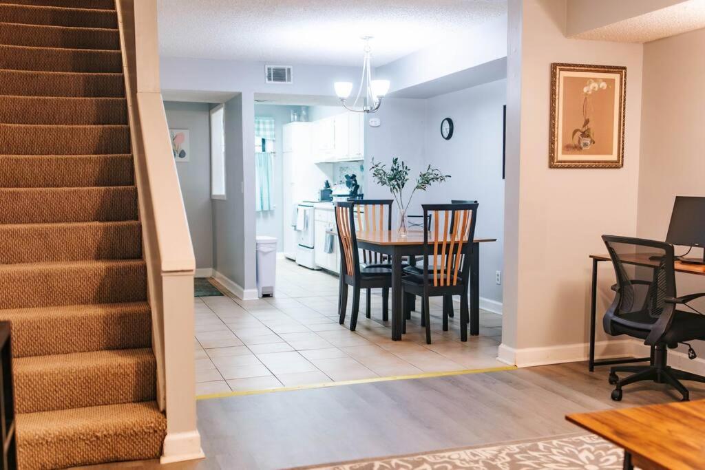 Cozy 3-Bed Athens Getaway, Right Near Uga! Apartment Luaran gambar
