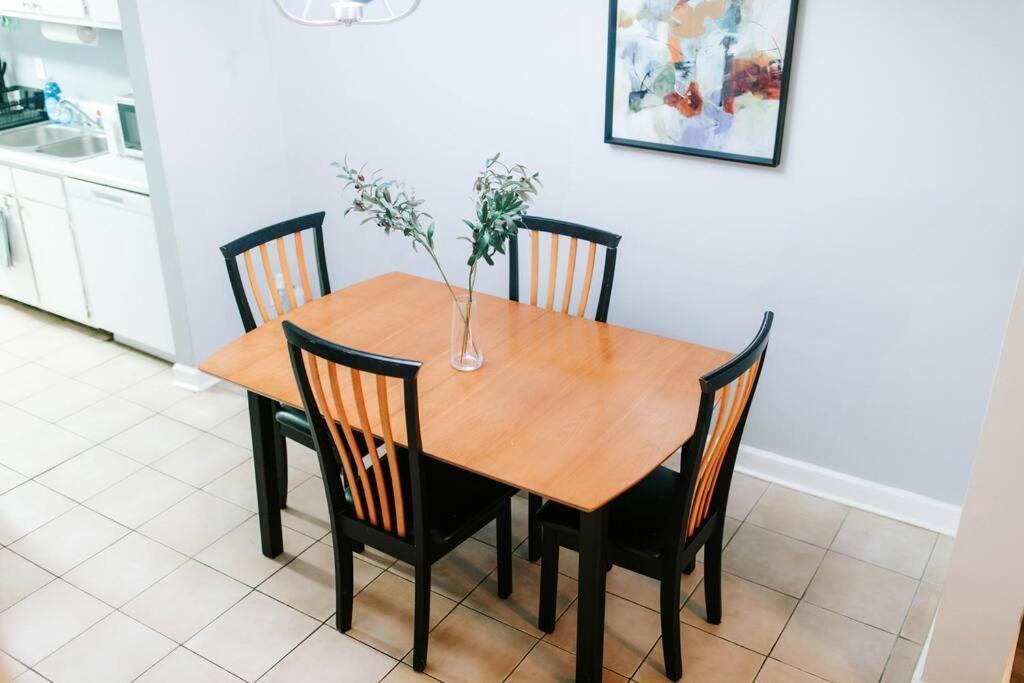 Cozy 3-Bed Athens Getaway, Right Near Uga! Apartment Luaran gambar