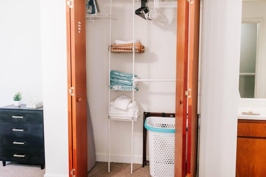 Cozy 3-Bed Athens Getaway, Right Near Uga! Apartment Luaran gambar