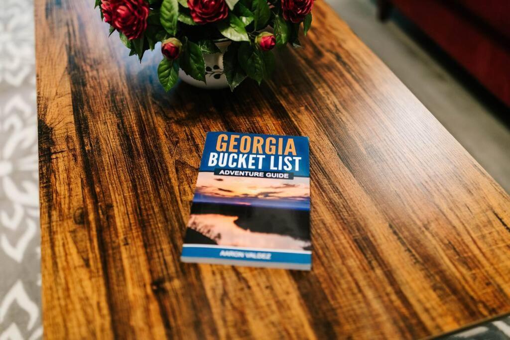Cozy 3-Bed Athens Getaway, Right Near Uga! Apartment Luaran gambar