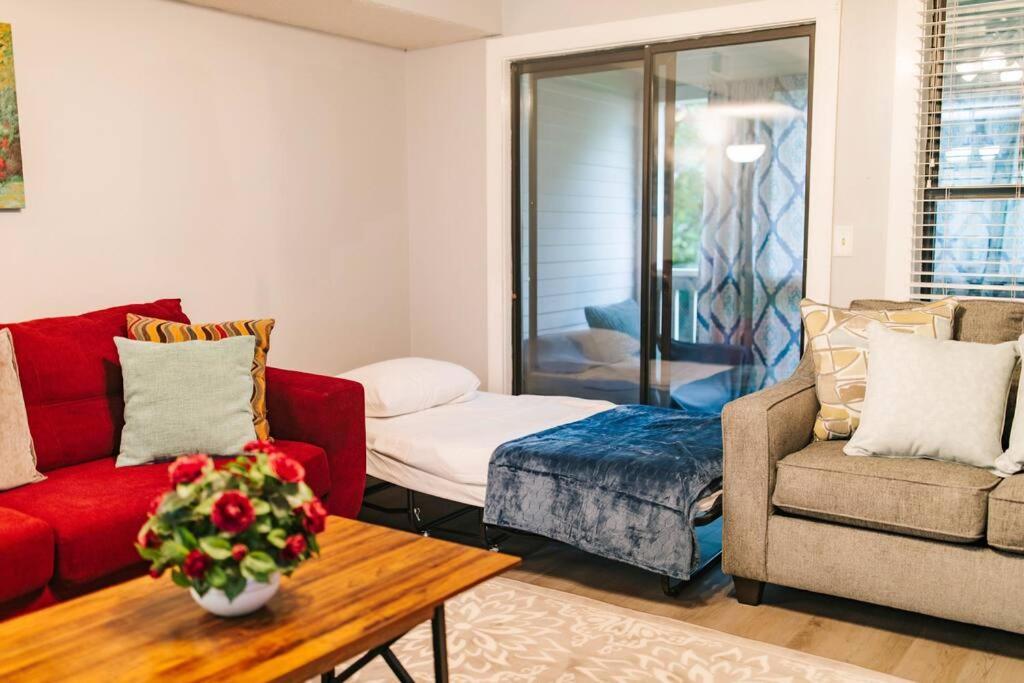 Cozy 3-Bed Athens Getaway, Right Near Uga! Apartment Luaran gambar